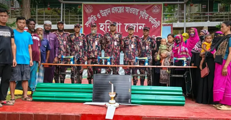 অসহায় পরিবারের পাশে বিজিবি